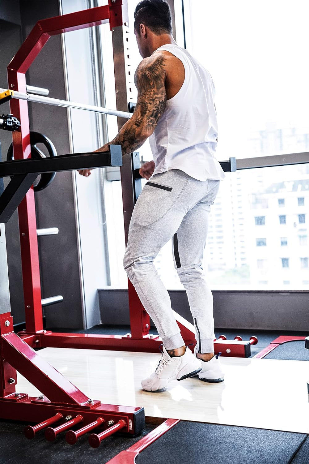 Mens Joggers Pants Tapered Sweatpants Casual Gym Training Workout Pants Slim Track Pant with Zipper Pockets